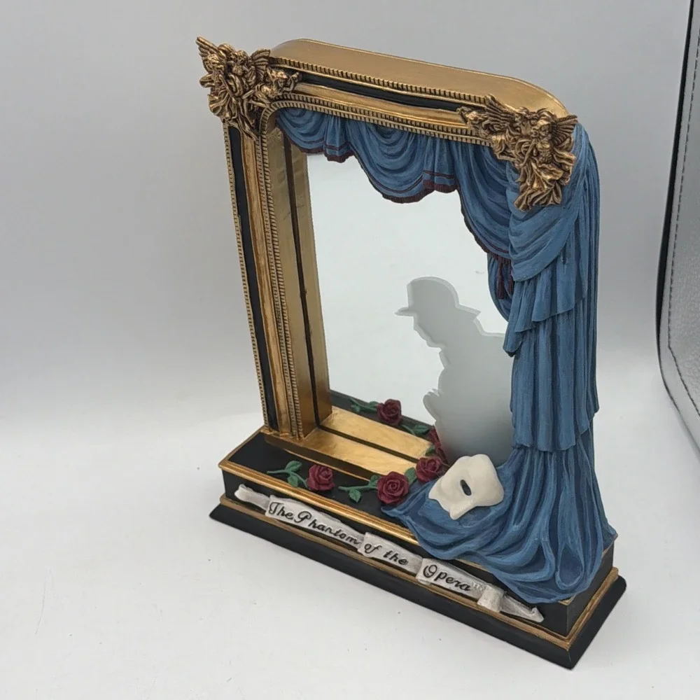 San Francisco Music Box mirror silhouette